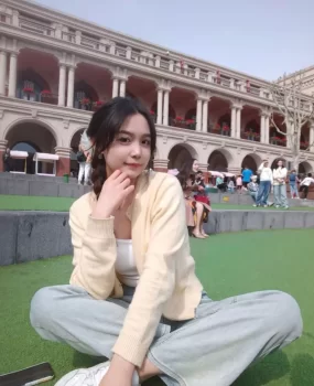 沈阳某医学大学学生24兼