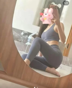 这是一对郑州年轻夫妻，喜欢这种的可以试试