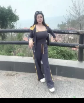 兖州区大胸女