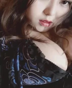 微胖女孩可口爆肛交