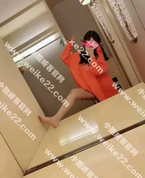 极品舒淇女神，白嫩身材小金碧