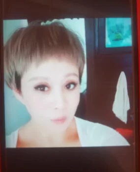 短发骚熟女阿莲，身材不错气质好，适合泻火