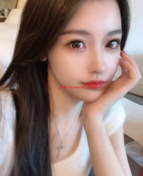 极品粉嫩模特，一字马啪啪气质型美女 啥姿势都能玩