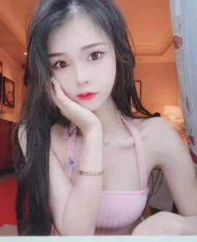 沈阳胸大腿长小姐姐